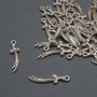 Anhänger 'Säbel', Durchmesser 6×24,5 mm, ± Verpackung 20 g, 36 Stück