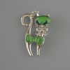 Katzen-Brosche mit Anhänger in Katzenform, mit grünem Katzenauge, grünen Kristallen, rosa- und weißen Strasssteinen, silberfarbenem Metall 28×43 mm