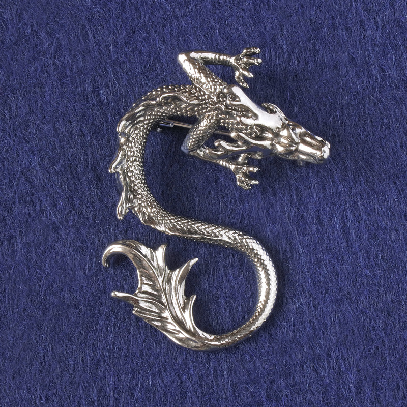 Brosche-Anhänger Drache, silberfarbenes Metall 44×30 mm +