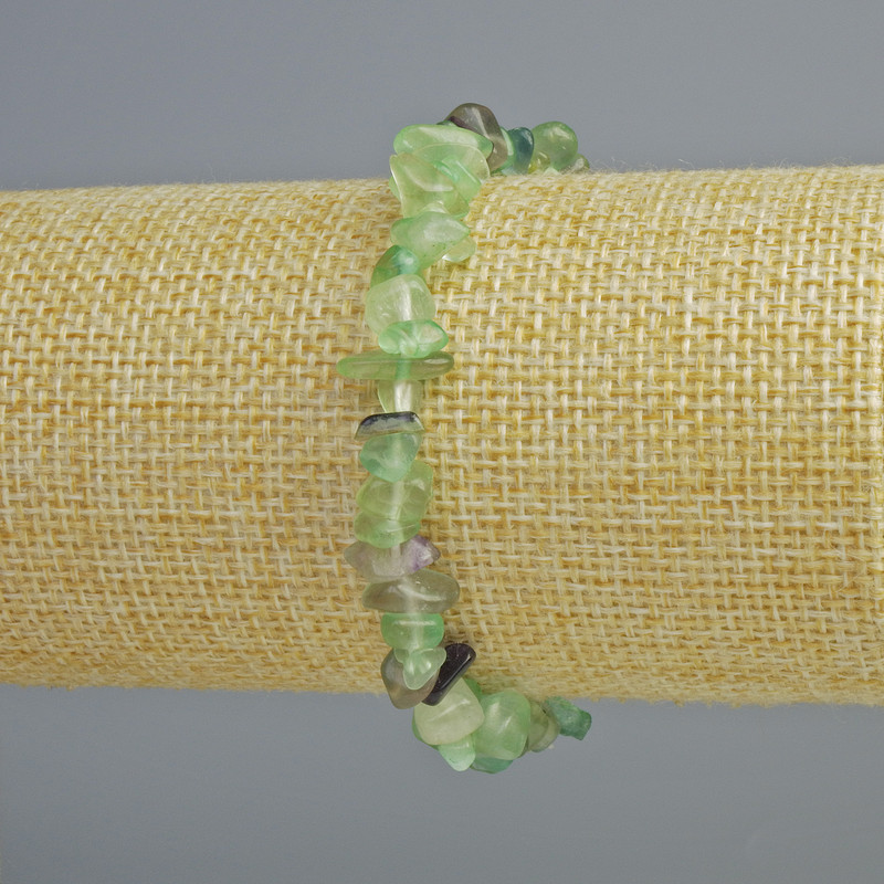 Armband aus Fluorit – Natursteinchips, Durchmesser ca. 7×4 mm, Länge ca. 18 cm (Stretch)
