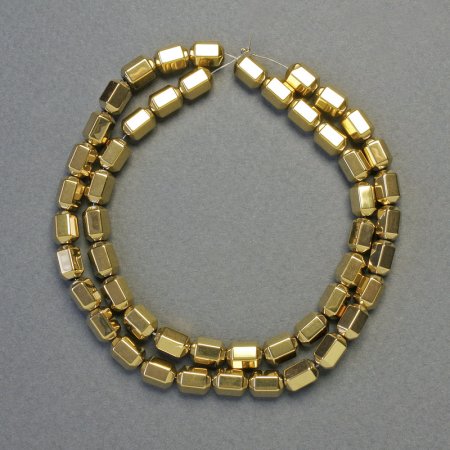Hämatit-Sechseckperlen goldfarben 5×8 mm, ca. 42 cm Strang