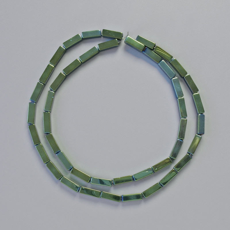 Hämatit-Perlen rechteckig 9×3 mm ± grüne Chamäleon-Strang
