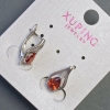 Xuping-Ohrstecker mit roten Zirkonen, Länge 16 mm, Dicke 8 mm, Rhodiumbeschichtung