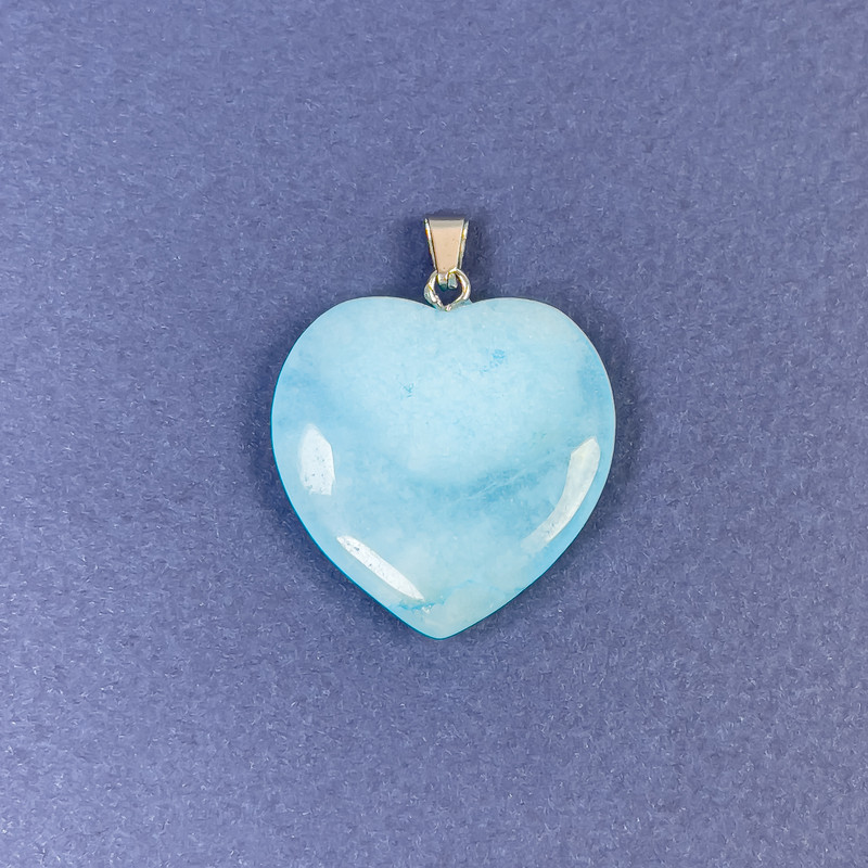 Herz-Anhänger aus Aquamarin (getöntes Steinmaterial) 25×25×8×30 mm+