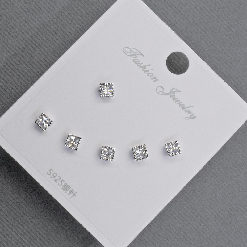 Ohrstecker 3,5 mm ± silberfarbenes Metall, weiße Strasssteine