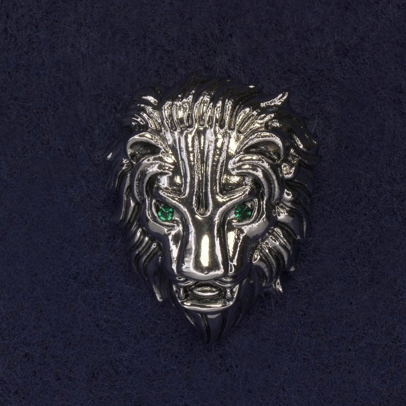Brosche Löwe mit grünen Strasssteinen, silbernes Metall, Durchmesser 28 × 22 mm +