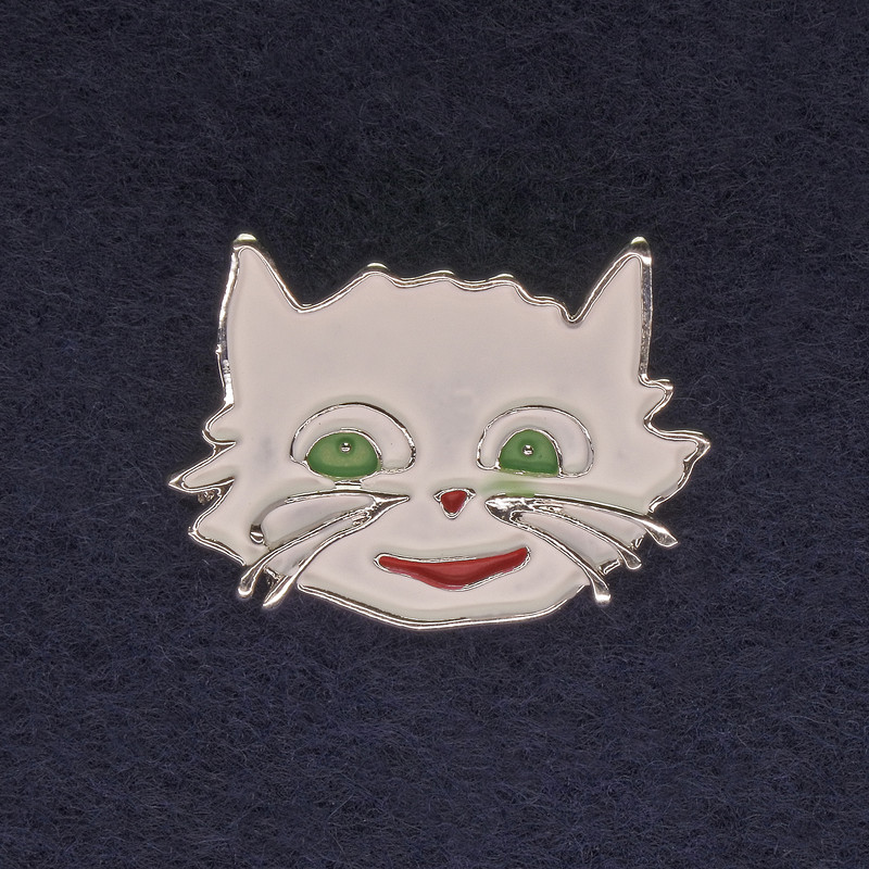 Brosche Katze, weiße Emaille, silbernes Metall, 27×22 mm+