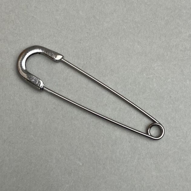 Nadelbrosche 20 × 77 mm ± Metallfarbe Dunkelstahl