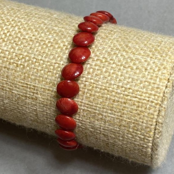 Armband aus Koralle mit Münzperlen 8 mm, elastisch, Länge ca. 18 cm