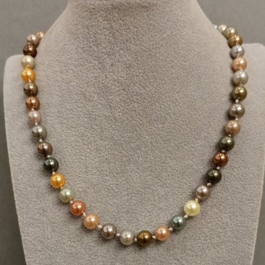 Kette aus Mallorquinperlen, Länge 47 cm ±, mit Verschluss