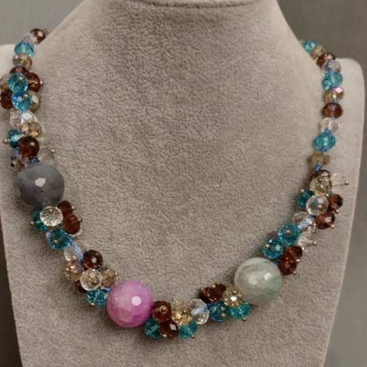 Kette aus Achat und tschechischem Kristall, Länge 55 cm+