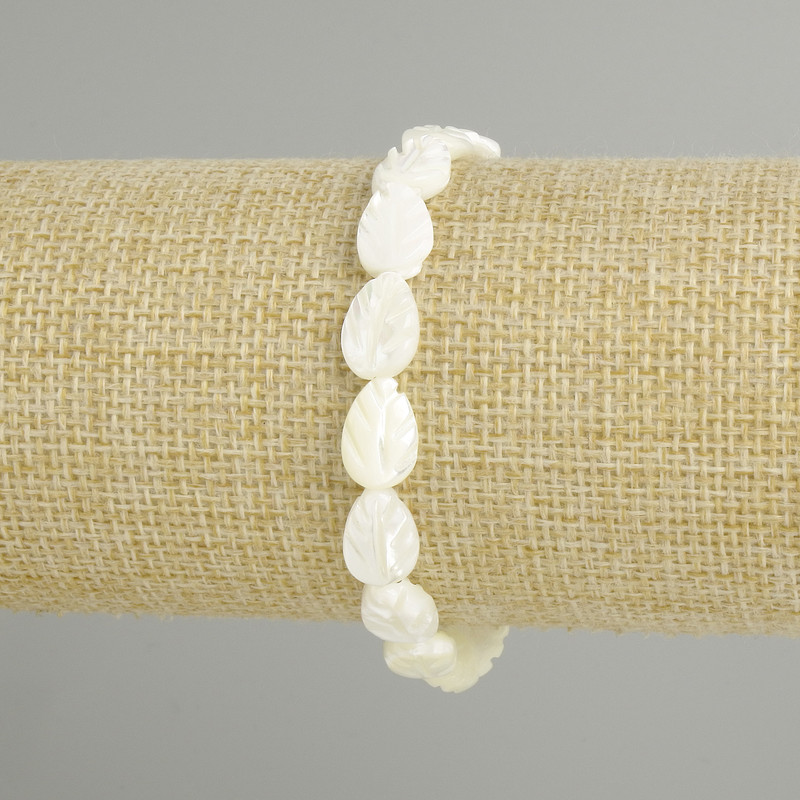 Armband Perlmutt Blattform, Durchmesser 12×8 mm, Länge ca. 18 cm, elastisches Band