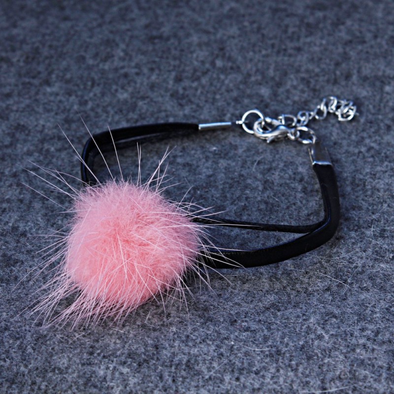 Armband aus rosa Naturfell