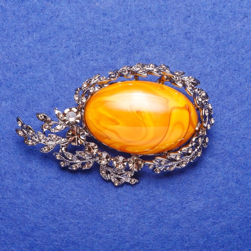 Brosche „Bernstein“ unter Tropfen-Silber