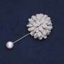 Nadelbrosche mit Stoffblume „Chrysantheme“, Durchmesser 4 cm, Länge 9 cm
