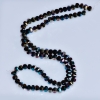 Kristallperlen im Swarovski-Stil, schwarzer facettierter Kristallkugel mit petrolfarbener Beschichtung in Blau und Braun, Durchmesser 5×4 mm, auf Schnur, Länge 48 cm