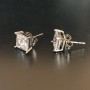 Xuping Rhodium-beschichtete Ohrstecker mit weißen Steinen