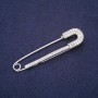 Nadelbrosche mit weißen Strasssteinen 72 × 18 mm, silberfarbenes Metall