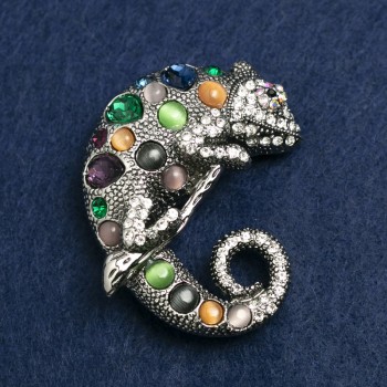 Brosche Chamäleon aus silberfarbenem Metall, Katzenauge und Strasssteine, 52 × 46 mm +