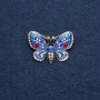 Brosche „Schmetterling“ blau emailliert, 25×38 mm, Metallfarbe Gold