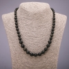 Kette aus Sonnenobsidian mit allmähig zunehmenden glatten Kugeln, Ø 6–10 mm, Länge 50 cm